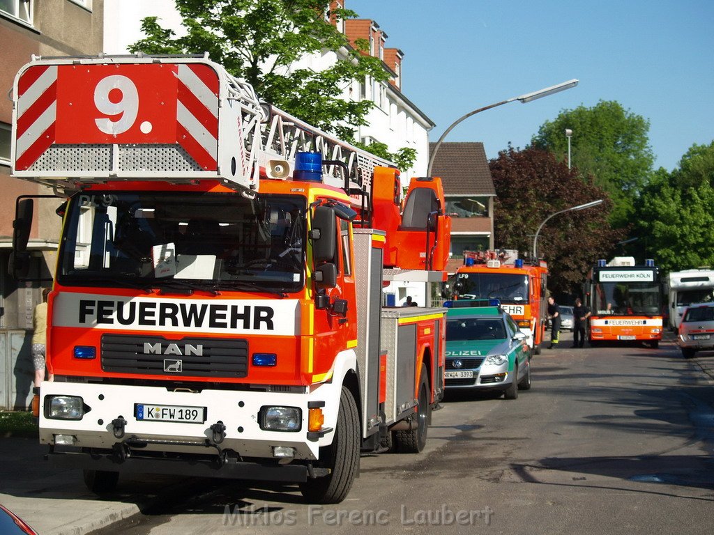 Feuer Koeln Muelheim Steinkaulerstr P41.JPG